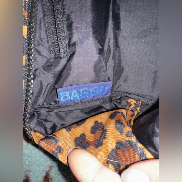 Baggu Leopard Bowler Bag - Picture 7 of 7